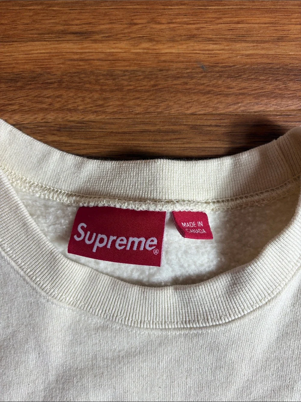 Supreme men’s large cream aerial Crewneck with Cityscape Chest Graphic